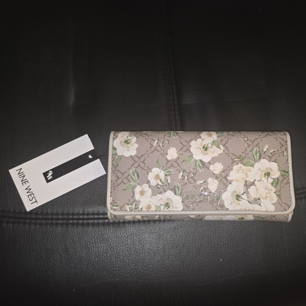 Nine West Floral Women's Wallet - Tan